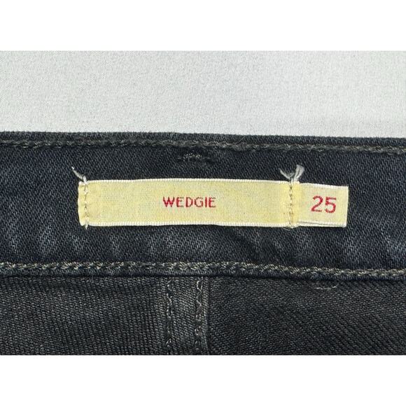 Levi's Women's Button Fly Wedgie Tapered Leg Blue Denim Jeans - Size 25 (27x29) - Picture 5 of 8